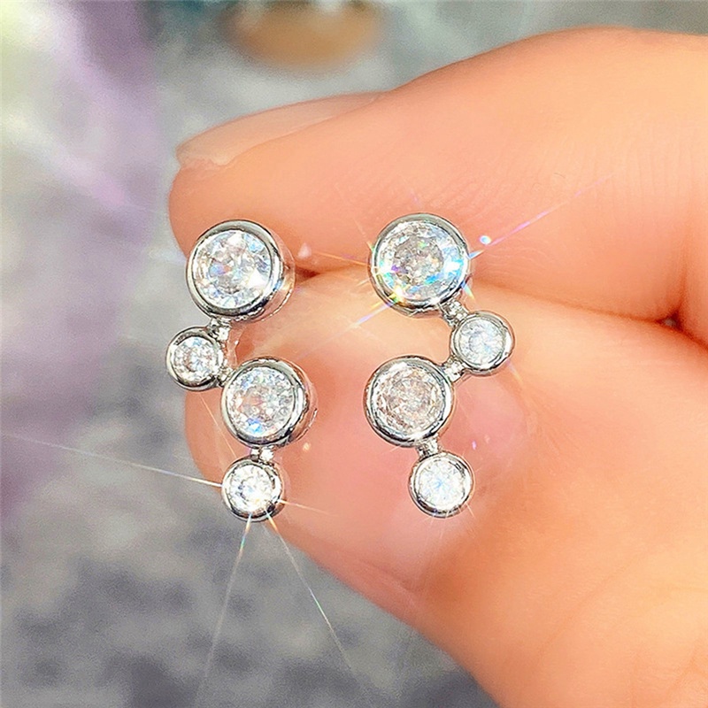 Anting Stud Bentuk Kunci Bulat Bahan Cubic Zirconia Warna Silver Gaya Minimalis Untuk Wanita