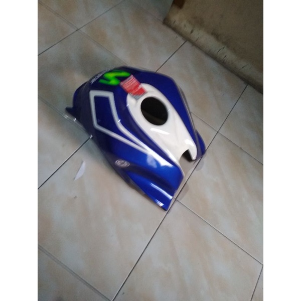 COVER TENGKI VIXION NVL NVA Biru putih