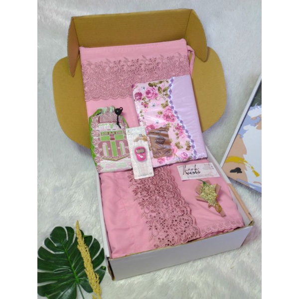 SEPERANGKAT ALAT SHOLAT MAHAR SESERAHAN NIKAH | PAKET MUKENA SAJADAH ALQURAN SESERAHAN