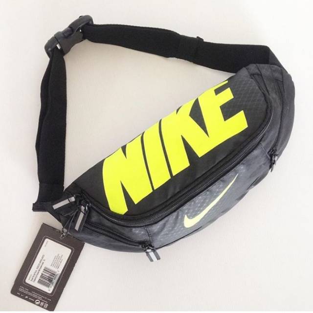 tas pinggang lari nike