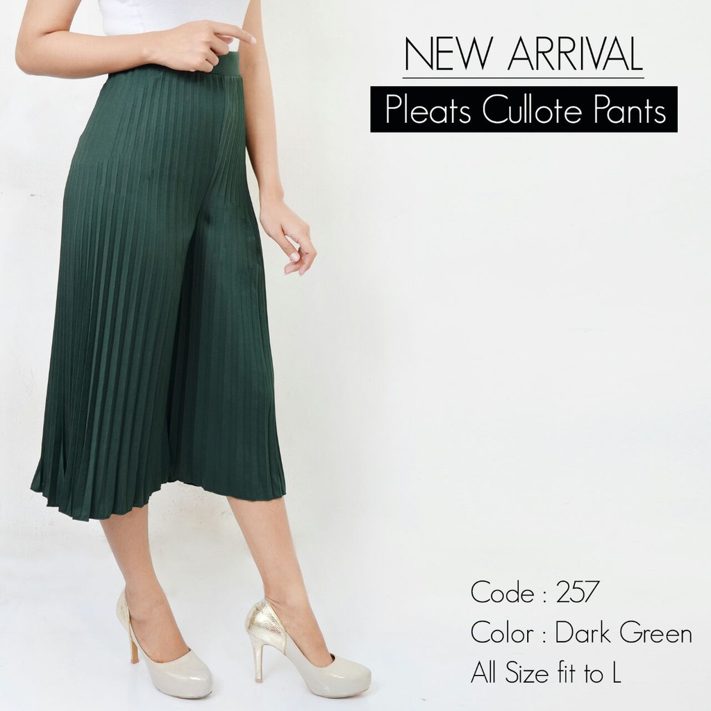 CELANA KULOT PENDEK 7/8 257 PLISKET PLEATS PANTS-dark green