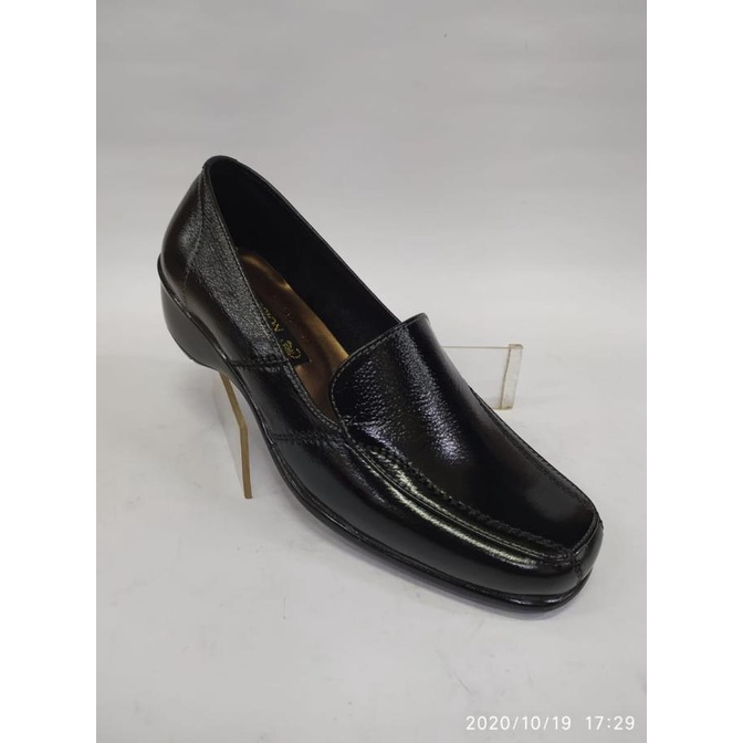 Sepatu Pantofel Scorpion untuk Wanita hak wedges Seri 2601