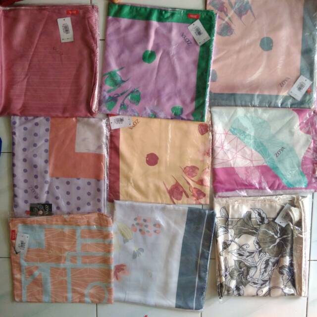 Kerudung zoya