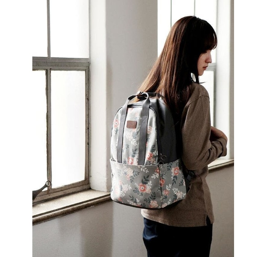 Travelmate Weekeight Charming Water Resistent Backpack Ver 2 / Tas Ransel Motif