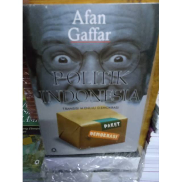 Buku politik indonesia transisi menuju demokrasi