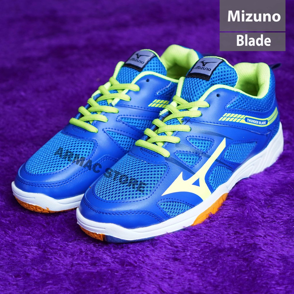  Sepatu  sneakers  Mizuno  thunder blade terbaru Sepatu  