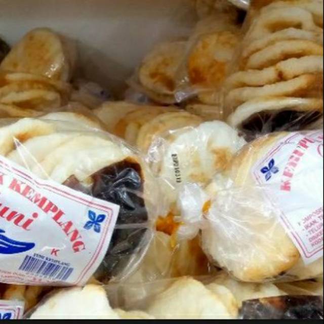 

KEMPLANG KECIL YUNI ISI 9-10