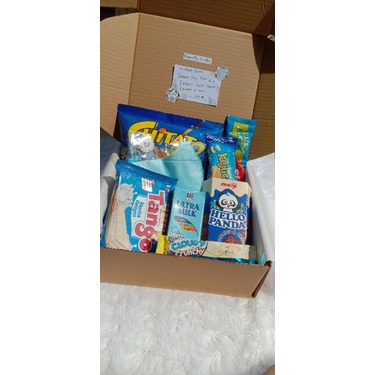 

Hampers Snack | Hampers Snack Murah | Hampers Custom | Hampers Sidang | Kado Wisuda