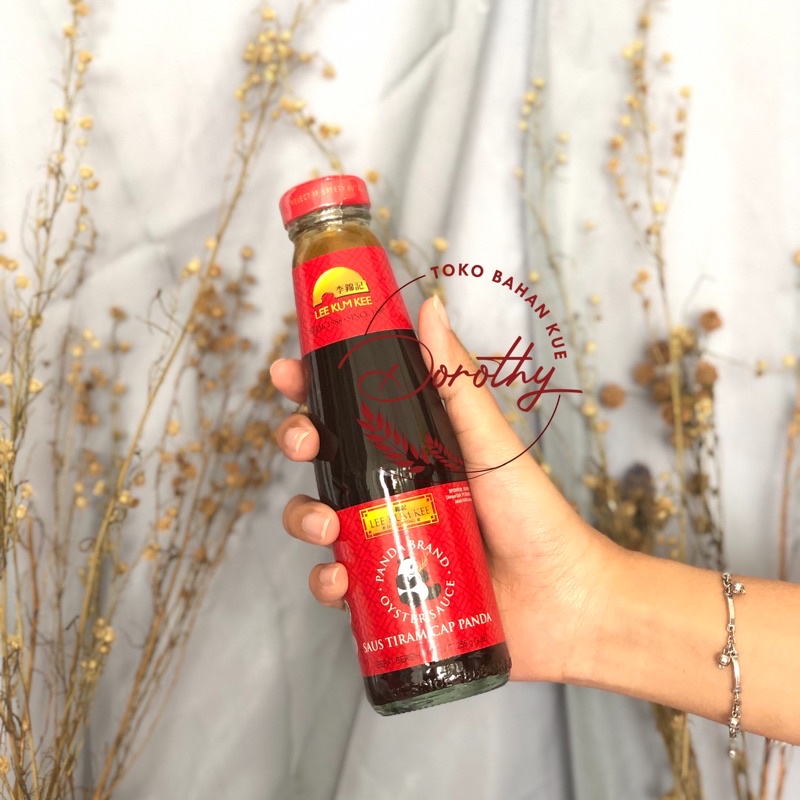 

LEE KUM KEE CAP PANDA SAUS TIRAM / OYSTER SAUCE 255 GRAM
