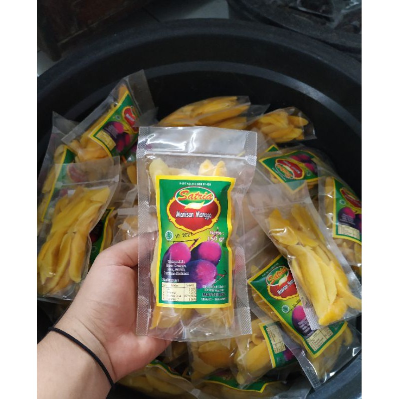 

Manisan-mangga-basah-100gr-Satria