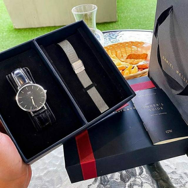Jam Tangan DW Gift Set Ori (Jam + Strap) 2