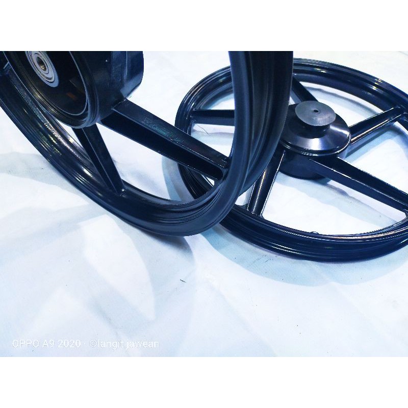 velg racing palang 5 movistar Yamaha Alfa