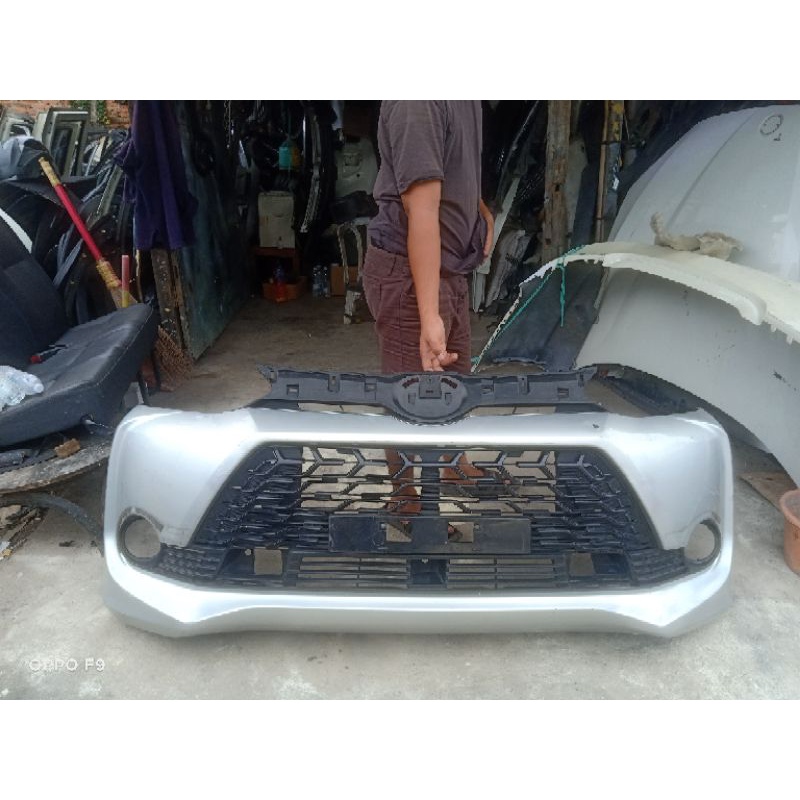 Bemper depan avanza veloz 2016 original