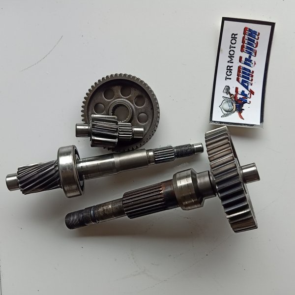 gear box bok gearbok gigi gir gear gardan rasio set as roda as puly ori original honda vario 150 esp