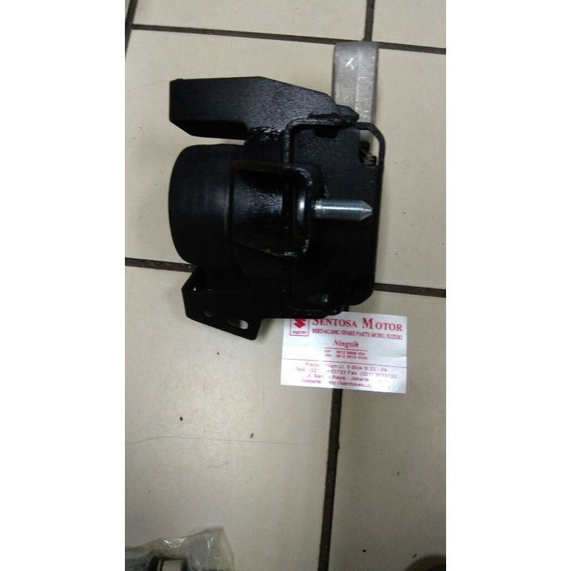 Engine Mounting kanan suzuki ertiga