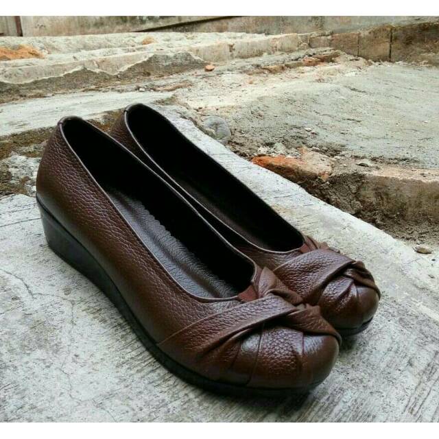SEPATU WANITA WEDGES KULIT SAPI CUERO Wedges Flat Shoes Wedges Kerja Wanita