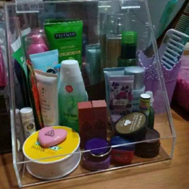 Akrilik storage box make up