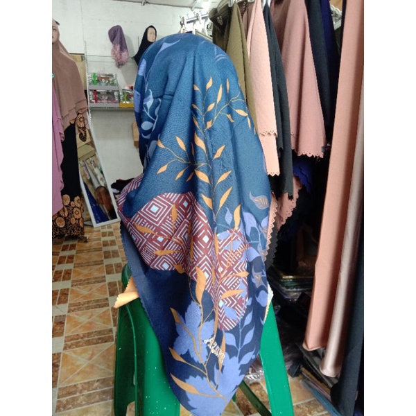 Jilbab Segiempat Motif Osakara Azara