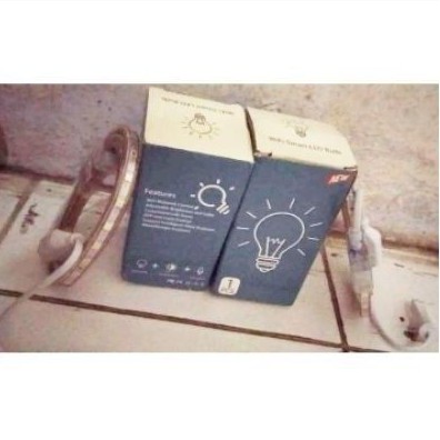 TUYA Smart Life Light Bulb 15w Muticolor Light E27 RGB