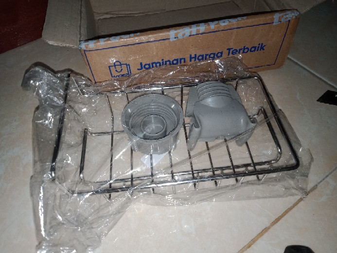 Rak Gantungan Barang & Sabun Keran Air Peralatan Dapur