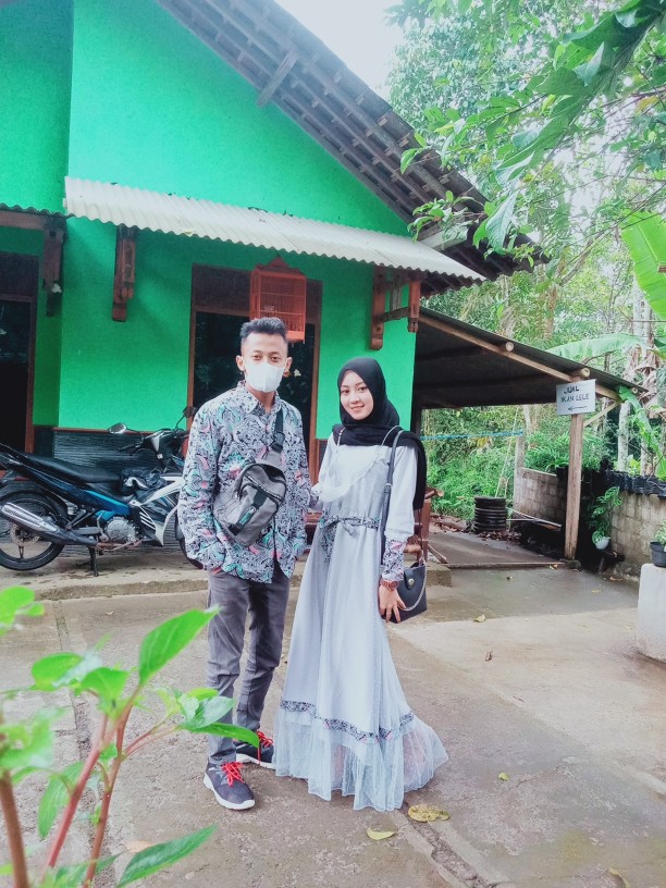 Maura Couple - Sania Ruffle Batik Couple Ori Ndoro Jowi Garansi Termurah Shopee - Batik Modern Solo