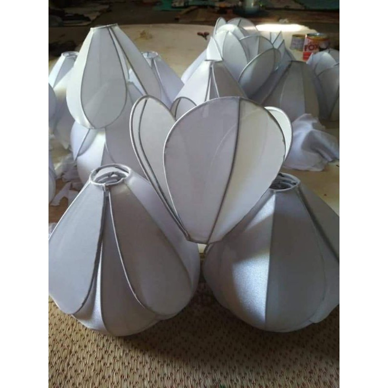 KELOPAK BUNGA TULIP DEKORASI