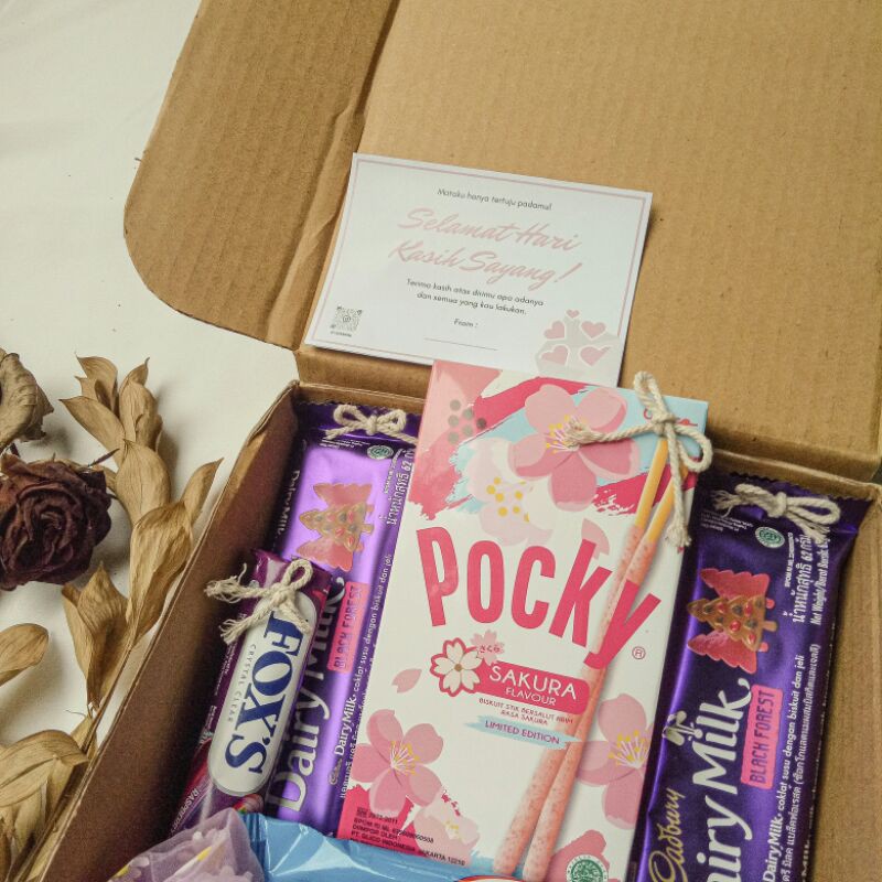 

GIFT BOX / SNACK BOX / CHOCOLAT BOX / HAMPERS