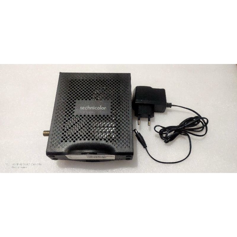 router technicolor Model CWA0101 cm