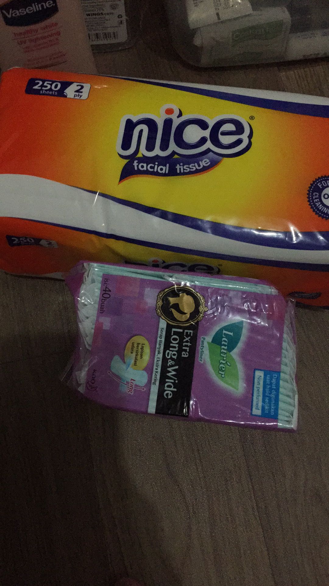 Tissue Nice 250 Sheet Tisu Facial Softpack (no.133)