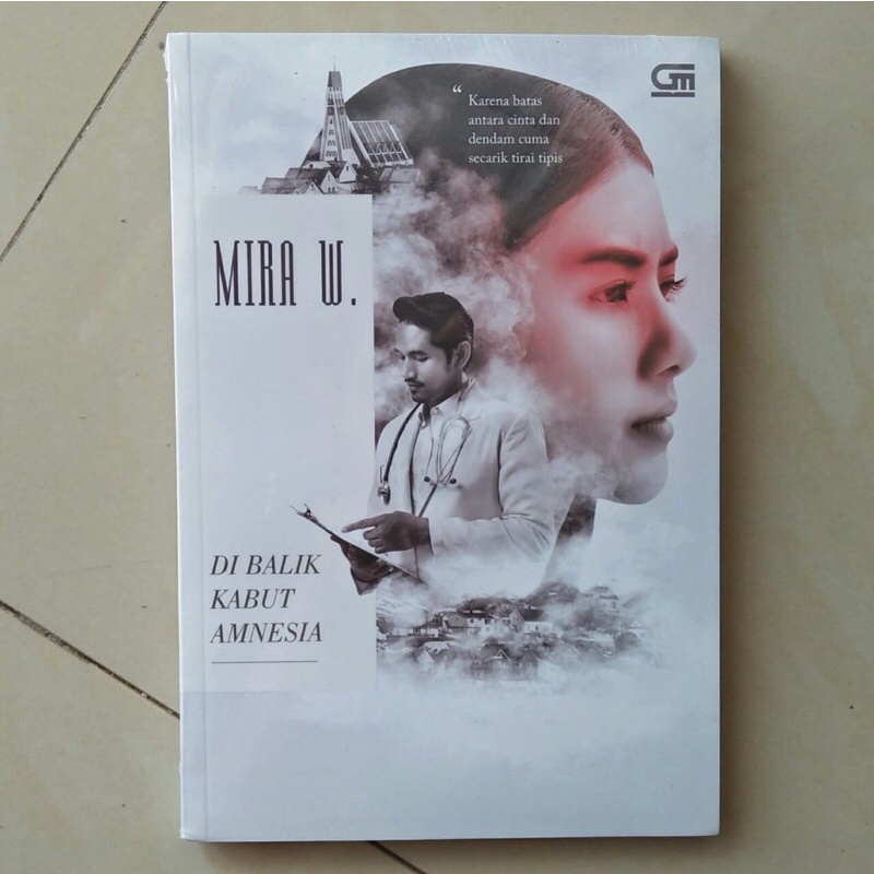 BOOKED DI BALIK KABUT AMNESIA - MIRA W. | buku novel