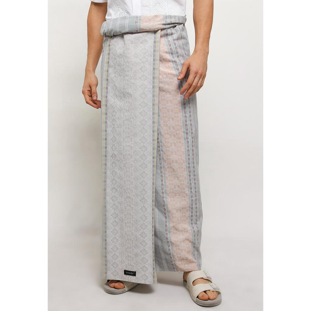 Intresse Sarung Mischief