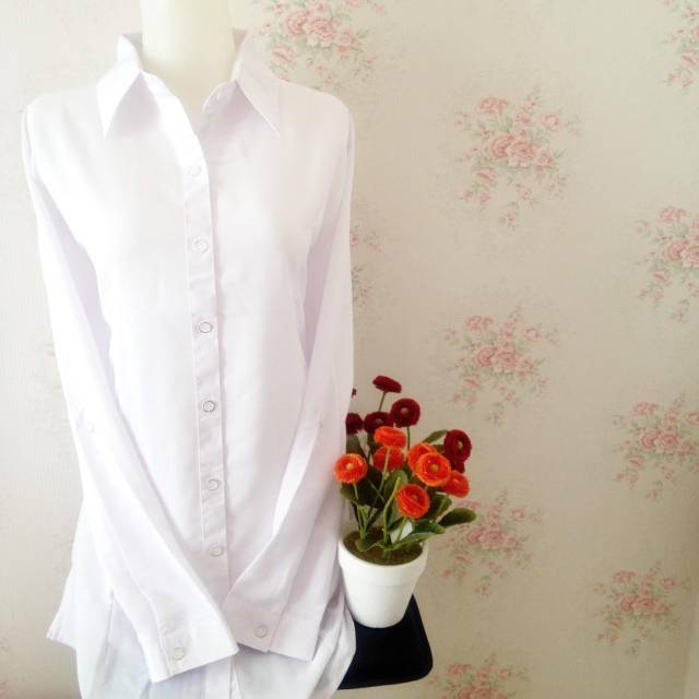 Kemeja blus wanita putih polos japan body panjang