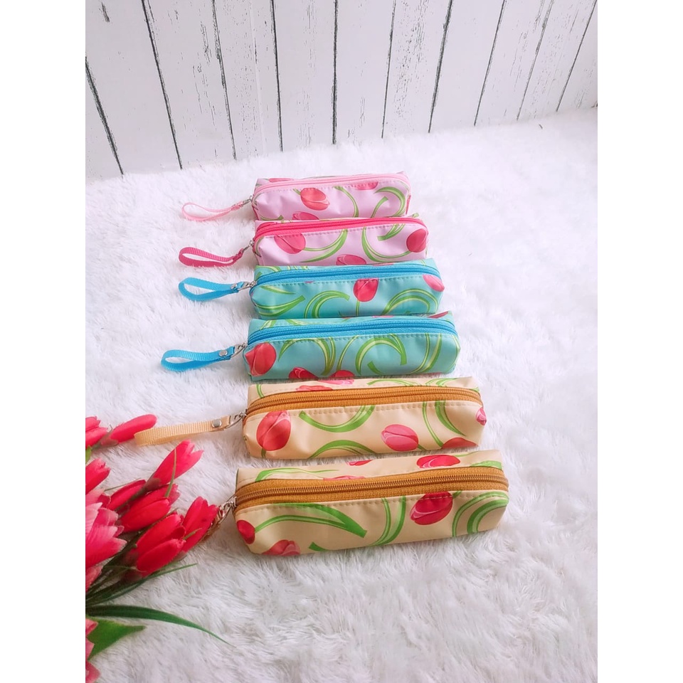 

Tempat Pensil / Pensil Case Semi Waterproof
