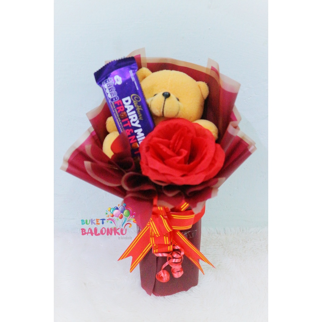 Buket bouquet bucket bunga dan snack coklat silverqueen cantik romantis
