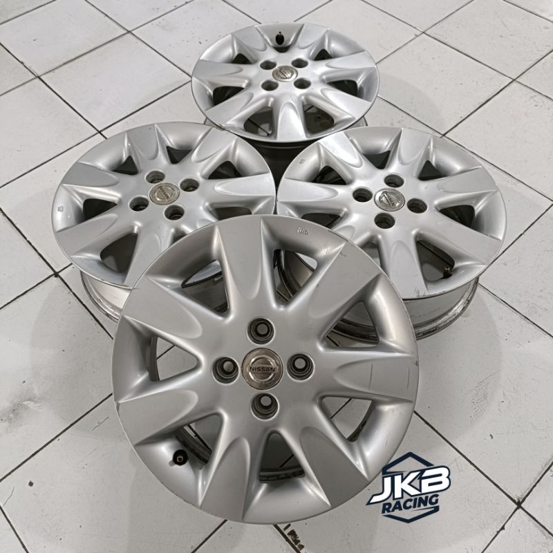Velg Mobil Racing Bekas Oem Nissan March Ring 15 pcd 4x100 offset 50