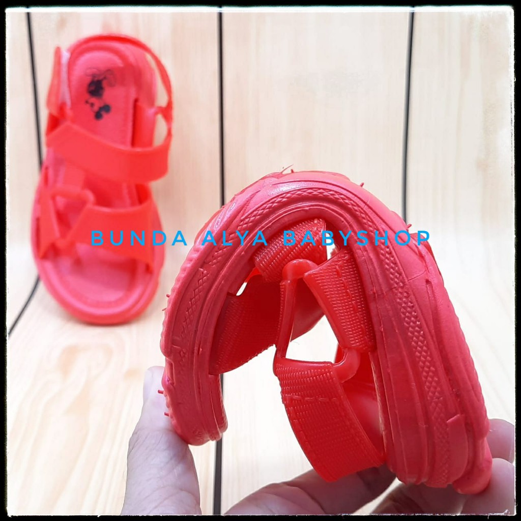 Sandal Anak Perempuan Lentur Usia 3 4 5 6 7 Tahun Anti Licin - Sendal Anak Cewek Tali MERAH Alas Karet Size 24 - 35