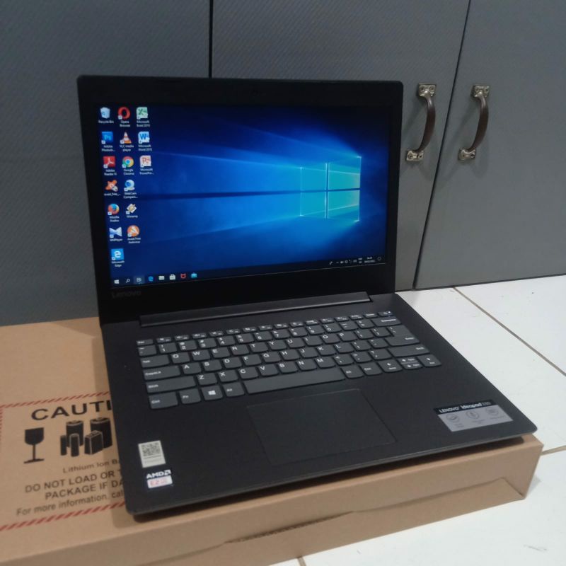 Laptop Lenovo ideapad 330, Amd E2-9000 Gen 7Th Ram 4 Gb / 500Gb vg Amd Radeon R2 Graphic, Windows 10  Seri Baru, Lengkap, Silver Dop