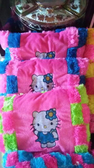 Bantal Bulu Rasfuf Isi Full Dacron Motif. Catur