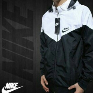 Jaket Parasut Nike WindRunner White Black | Anti Air dan Angin | Jaket Sport Olahraga Training