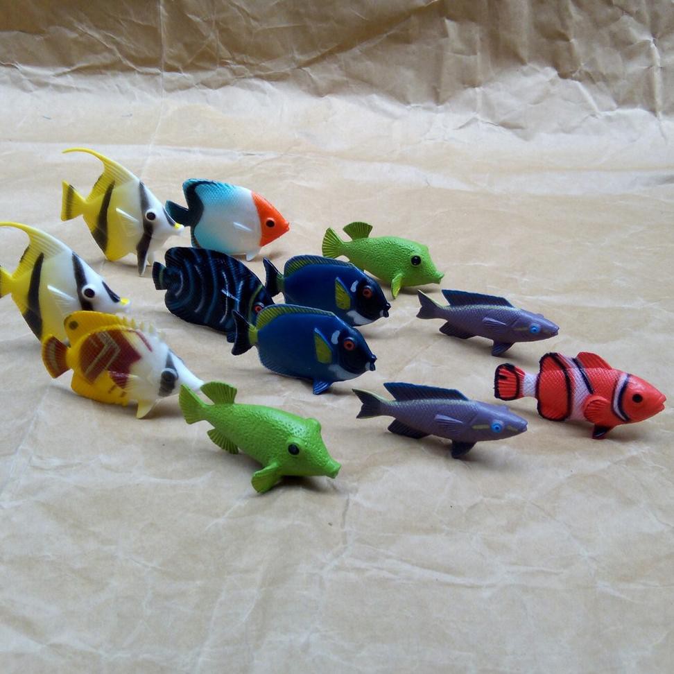 《NATURE》 Harga per set Mainan Hewan Karet Ikan Paus dan Hiu / Dinosaurus / Lumba-lumba.,,.