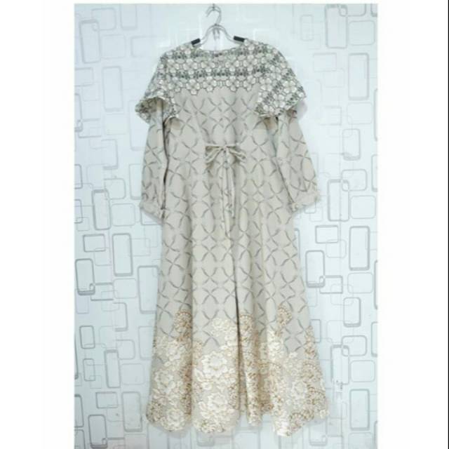 Spodias Dress/ look like Ria Miranda