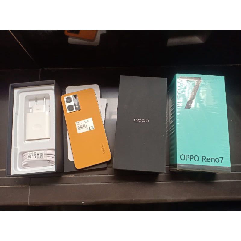 OPPO RENO 7 8/256 GB SECOND