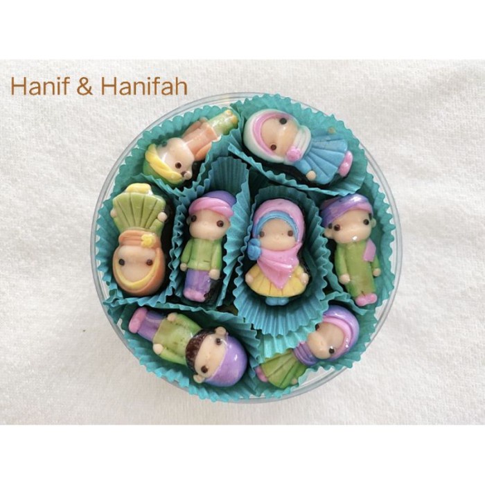 

Coklat Lebaran - Ctb Hanif Hanifah Coklat Karakter Lebaran Pasangan Muslim