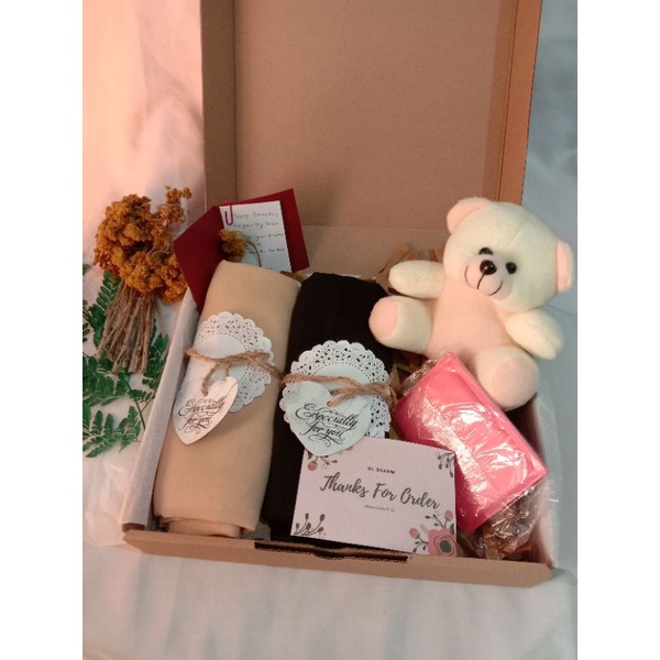 

[COD] HAMPERS GIFT BOX, KADO ULTAH WISUDA, HAMPERS HIJAB