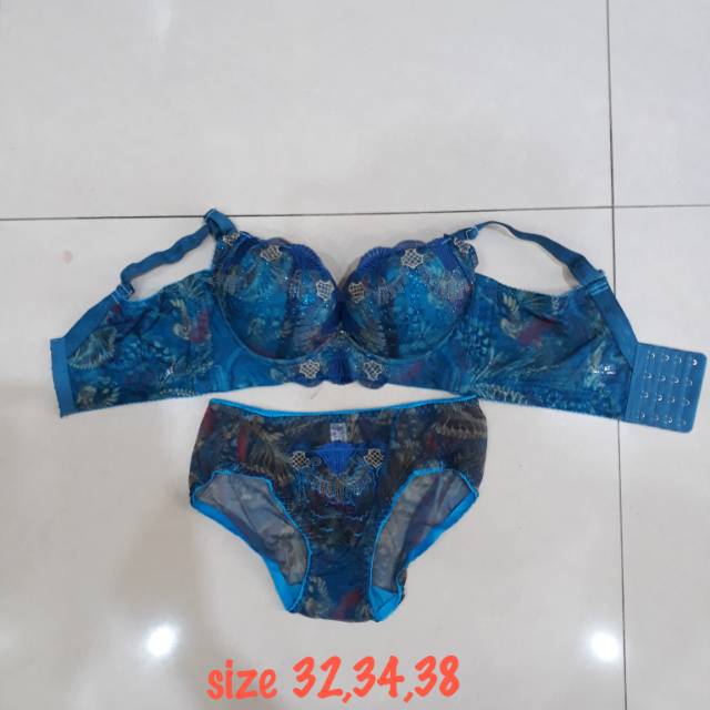 Bra set import bunga