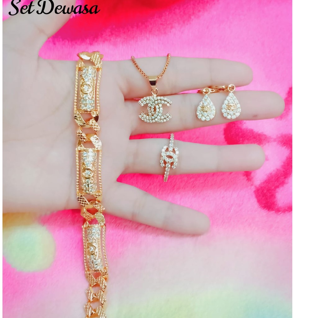 SET PERHIASAN LAPIS EMAS 24K BERKILAU SEPERTI ASLI