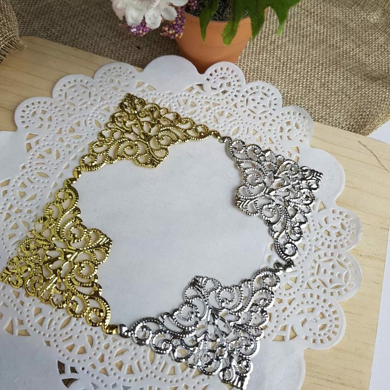 CHARM SUDUT MAHAR SESERAHAN HIASAN UKIR SUDUT HANTARAN5.5 cm