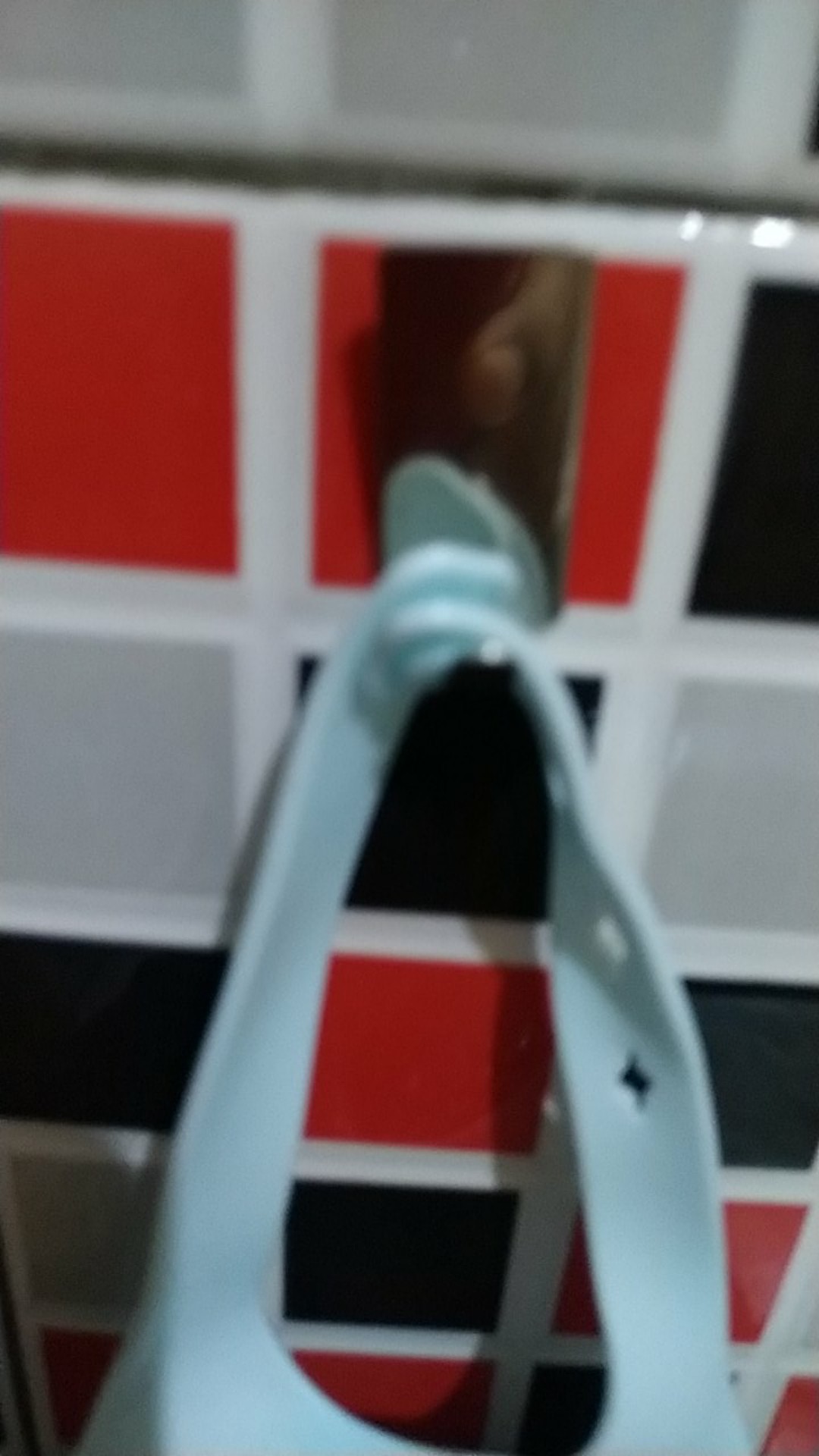 Gantungan Serba Guna Adhesive