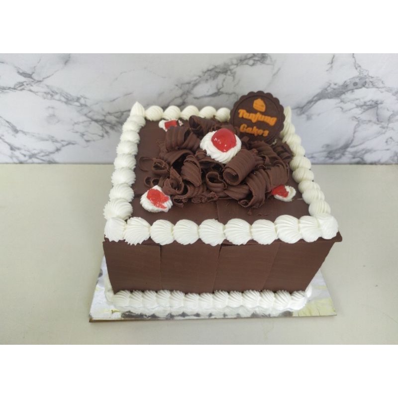 

Kue Ulang Tahun Black Forest 15 X 15