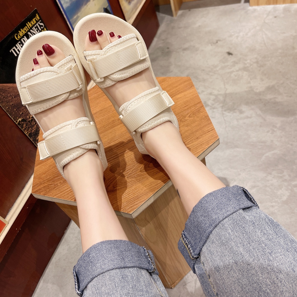 9.9 SALE Sandal Tali Wanita Cream Sandal Gunung Warna Polos Wanita Sandal Strap Sandal Gunung Wanita Sandal Wanita Karet berkualitas tinggi yang diimpor dari Korea Selatan, ringan, lembut, nyaman dan tidak licin Size35-40